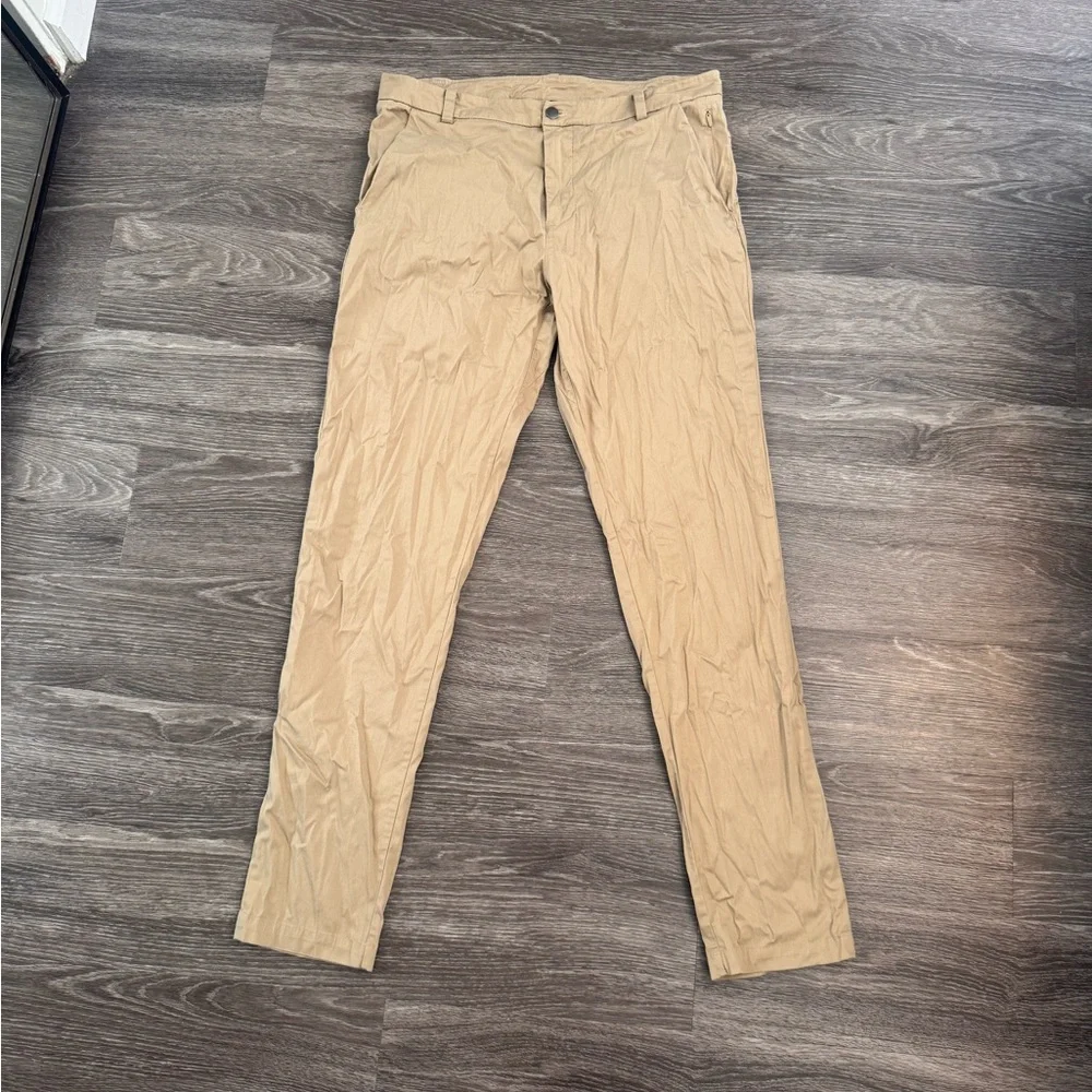 lululemon athletica Men's Commission Pants size 34 khaki